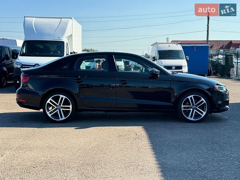 Седан Audi A3 2020 в Киеве