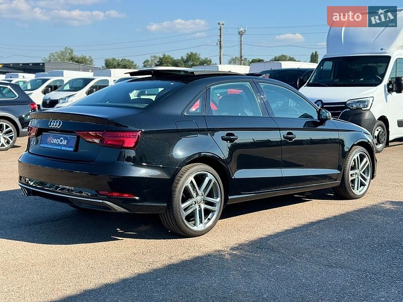 Седан Audi A3 2020 в Киеве