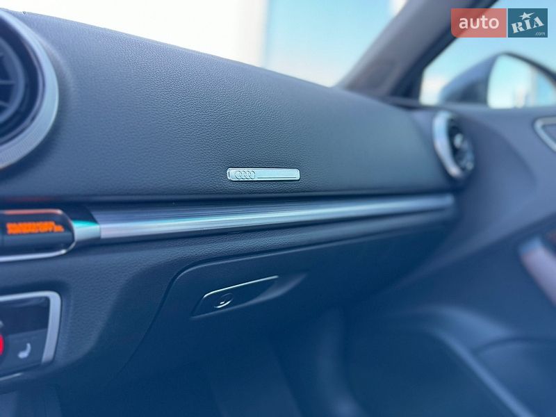 Седан Audi A3 2020 в Киеве