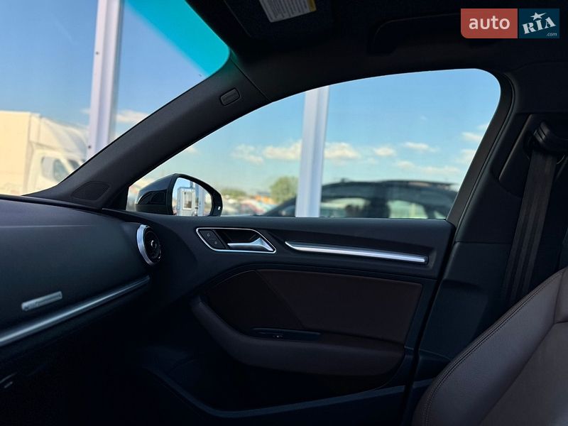 Седан Audi A3 2020 в Киеве