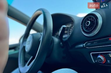 Седан Audi A3 2020 в Киеве