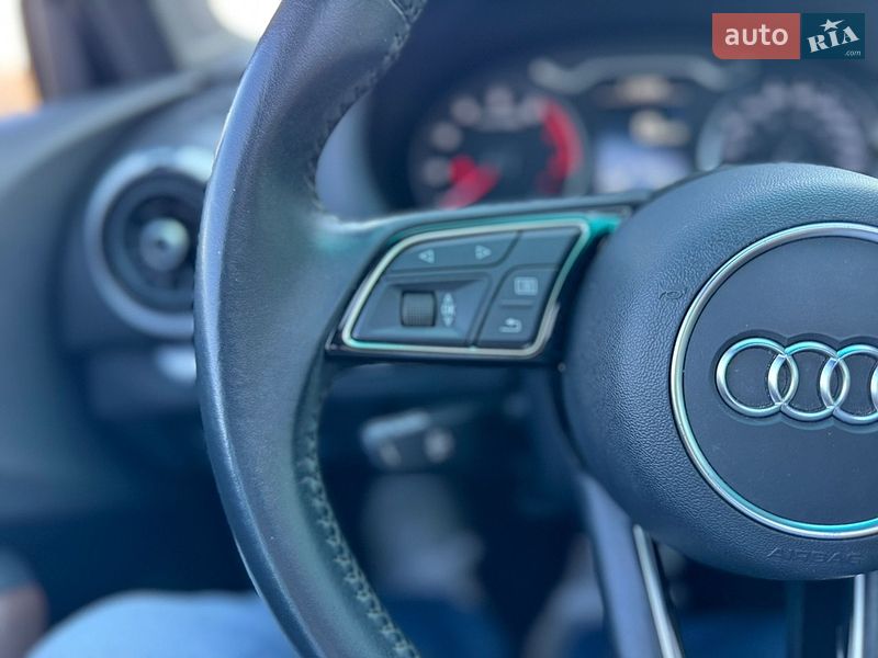Седан Audi A3 2020 в Киеве