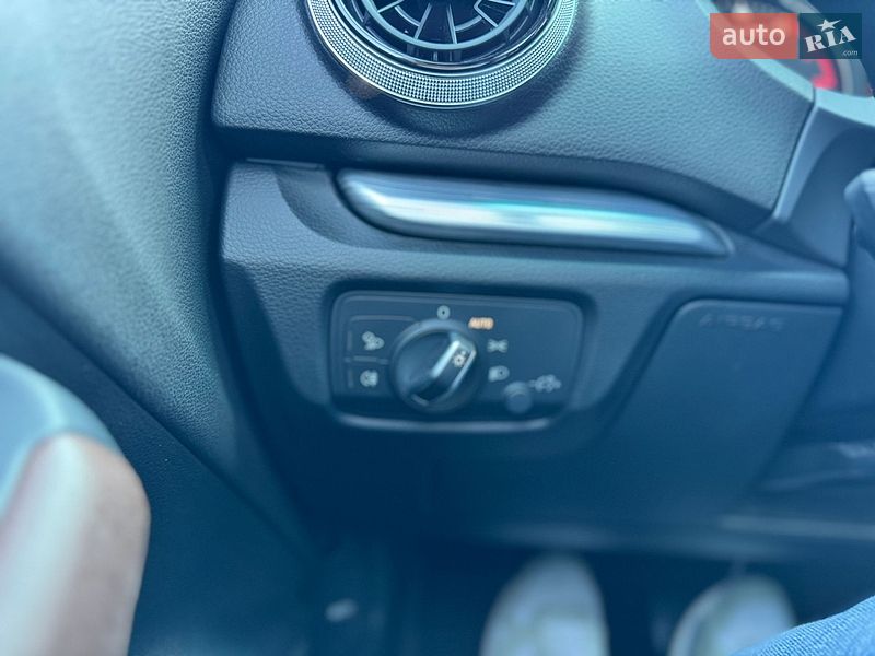 Седан Audi A3 2020 в Киеве