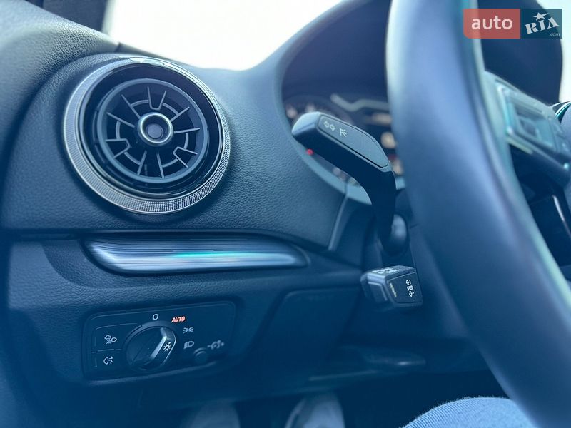 Седан Audi A3 2020 в Киеве