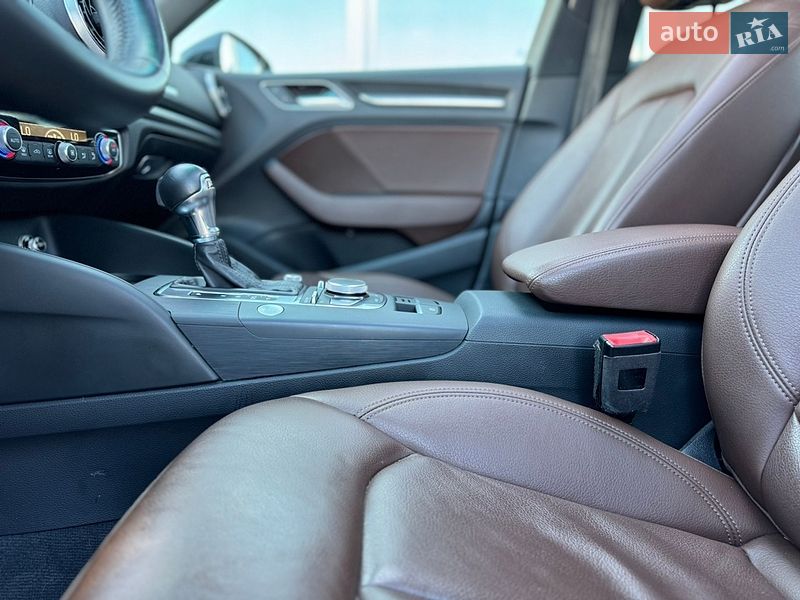 Седан Audi A3 2020 в Киеве