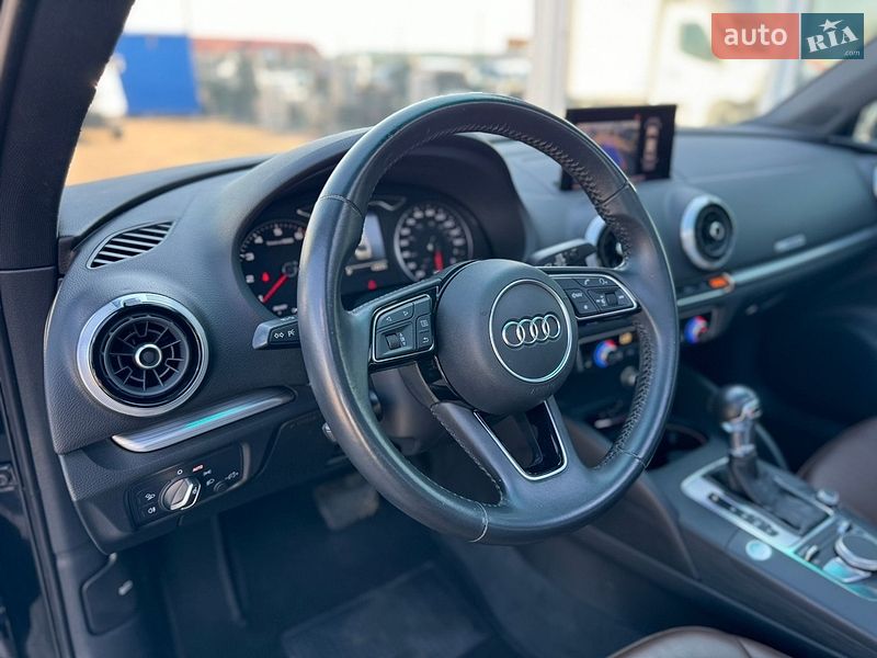 Седан Audi A3 2020 в Киеве