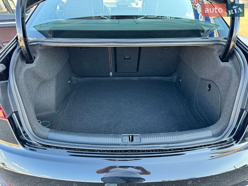 Седан Audi A3 2020 в Киеве