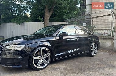 Audi A3  2016