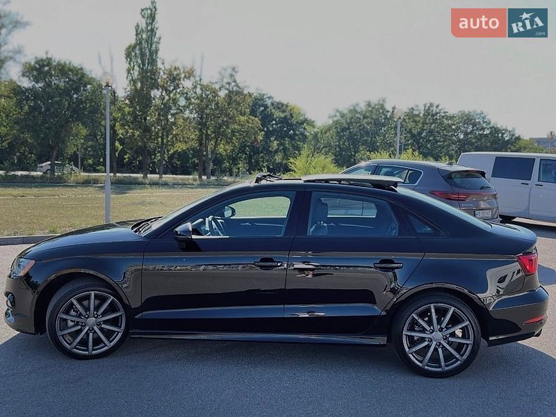 Седан Audi A3 2015 в Днепре