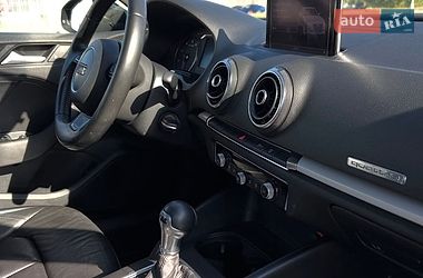 Седан Audi A3 2015 в Днепре