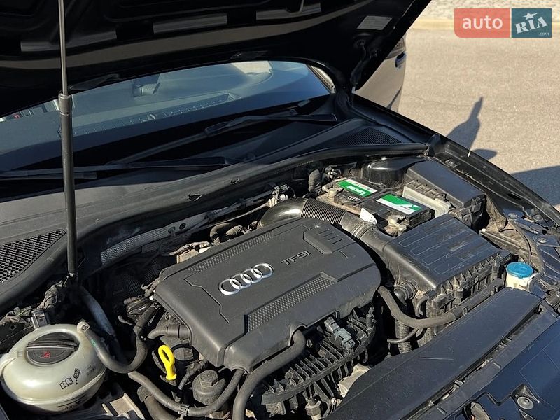 Седан Audi A3 2015 в Днепре