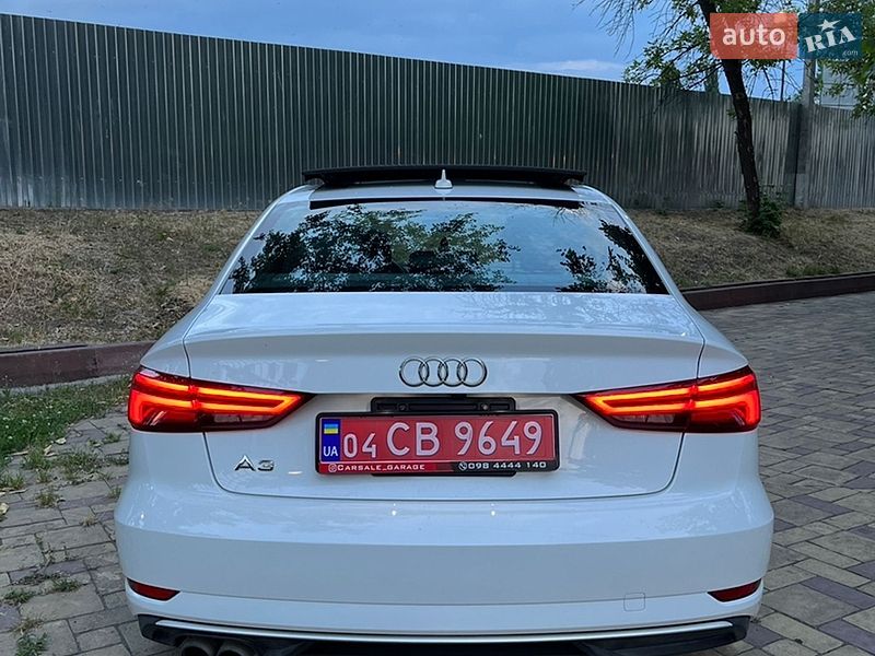 Седан Audi A3 2017 в Кременчуге