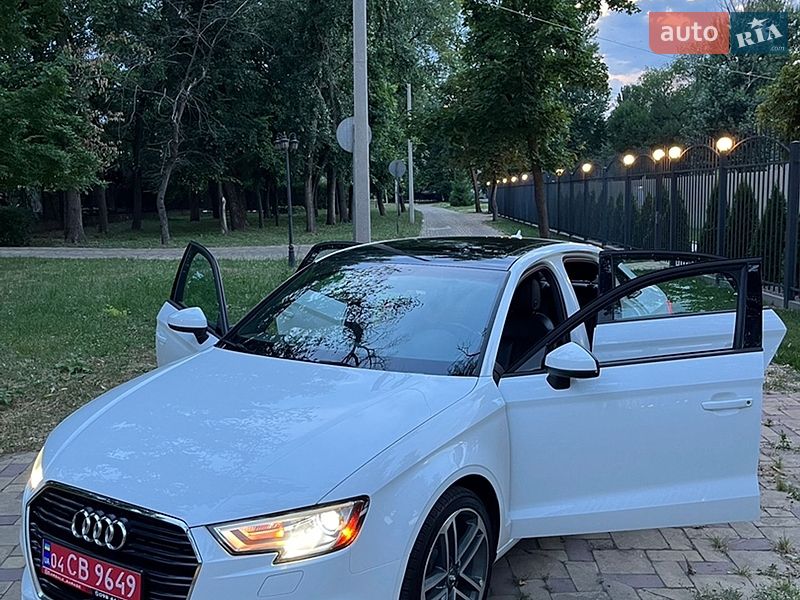 Седан Audi A3 2017 в Кременчуге