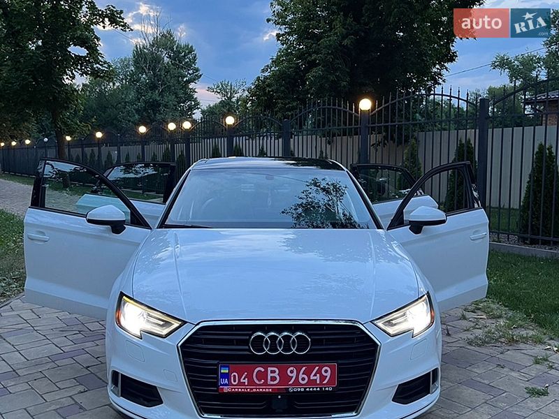 Седан Audi A3 2017 в Кременчуге