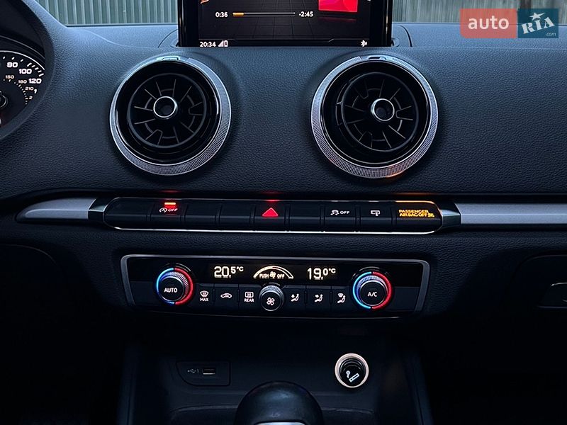 Седан Audi A3 2017 в Кременчуге