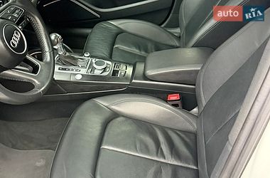Седан Audi A3 2018 в Киеве
