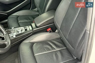 Седан Audi A3 2018 в Киеве