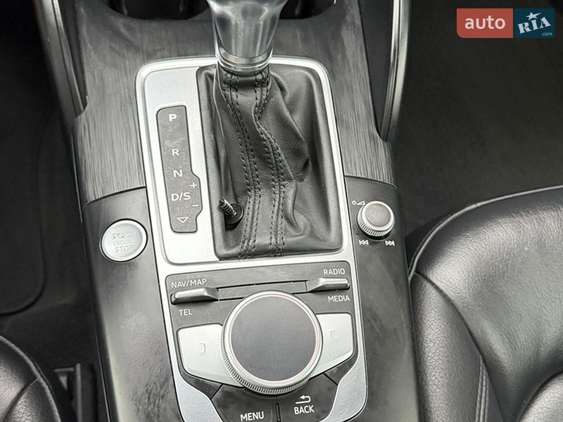 Седан Audi A3 2018 в Киеве