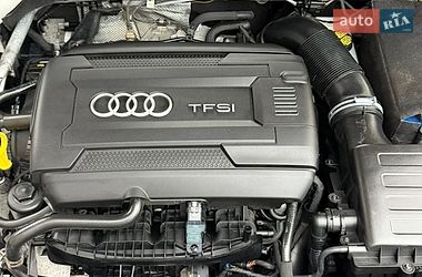 Седан Audi A3 2018 в Киеве