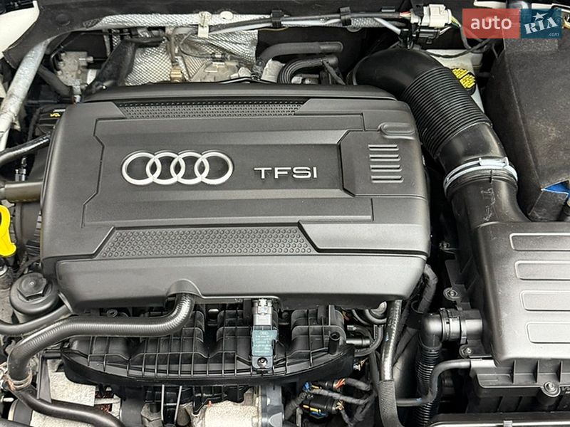 Седан Audi A3 2018 в Киеве