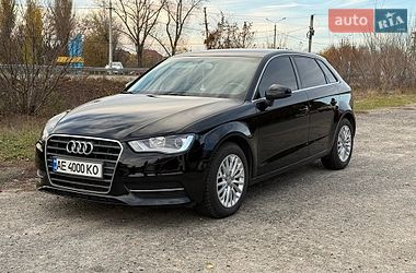 Хетчбек Audi A3 2015 в Дніпрі фото Хетчбек Audi A3 2015 в Дніпрі