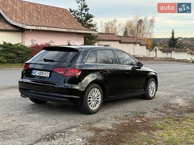 Хетчбек Audi A3 2015 в Дніпрі фото 4 Хетчбек Audi A3 2015 в Дніпрі
