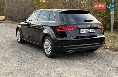 Хетчбек Audi A3 2015 в Дніпрі фото 5 Хетчбек Audi A3 2015 в Дніпрі