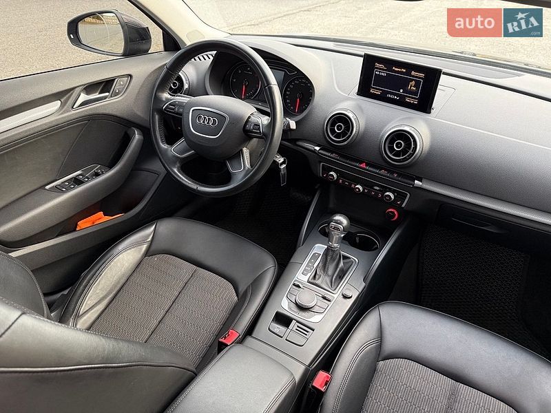 Хетчбек Audi A3 2015 в Дніпрі фото 7 Хетчбек Audi A3 2015 в Дніпрі