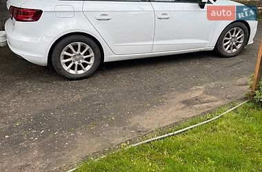 Audi A3  2016