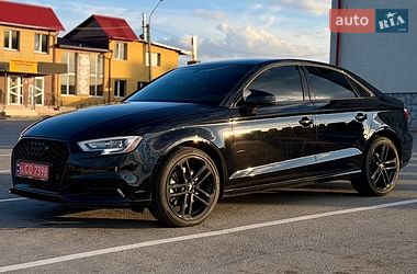 Седан Audi A3 2017 в Тернополе Седан Audi A3 2017 в Тернополе