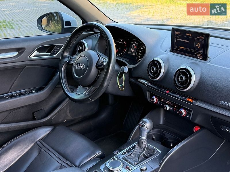Кабріолет Audi A3 2015 в Тульчині