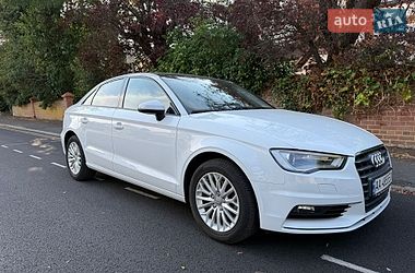 Audi A3  2016