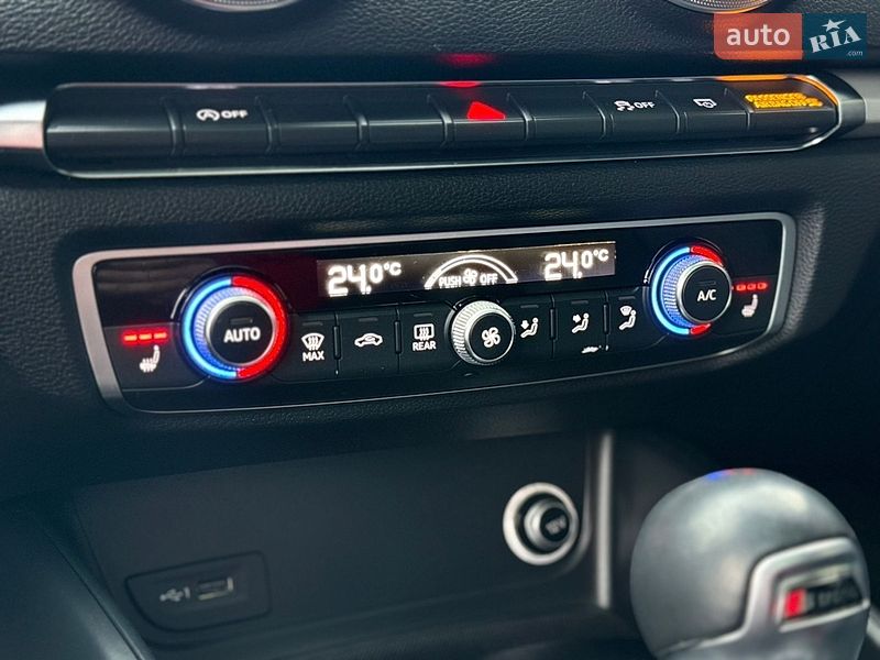 Седан Audi A3 2019 в Ровно