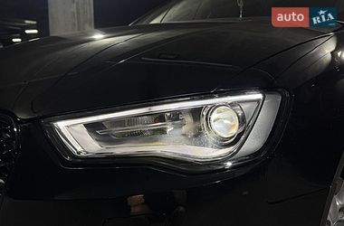 Седан Audi A3 2015 в Львові