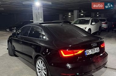 Седан Audi A3 2015 в Львові