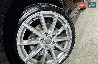 Седан Audi A3 2015 в Львові