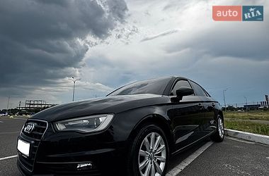 Седан Audi A3 2015 в Києві