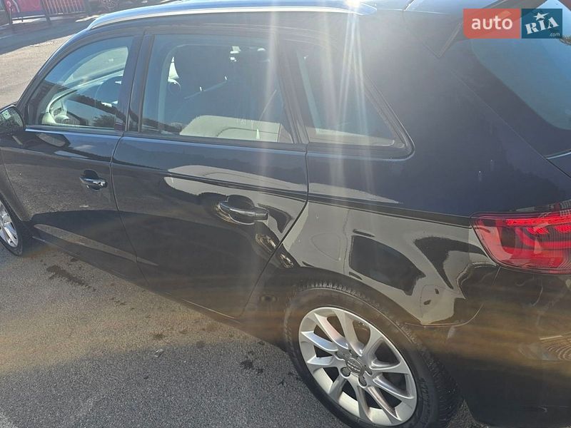 Хетчбек Audi A3 2013 в Києві