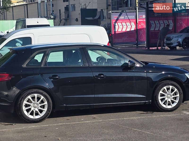 Хетчбек Audi A3 2013 в Києві