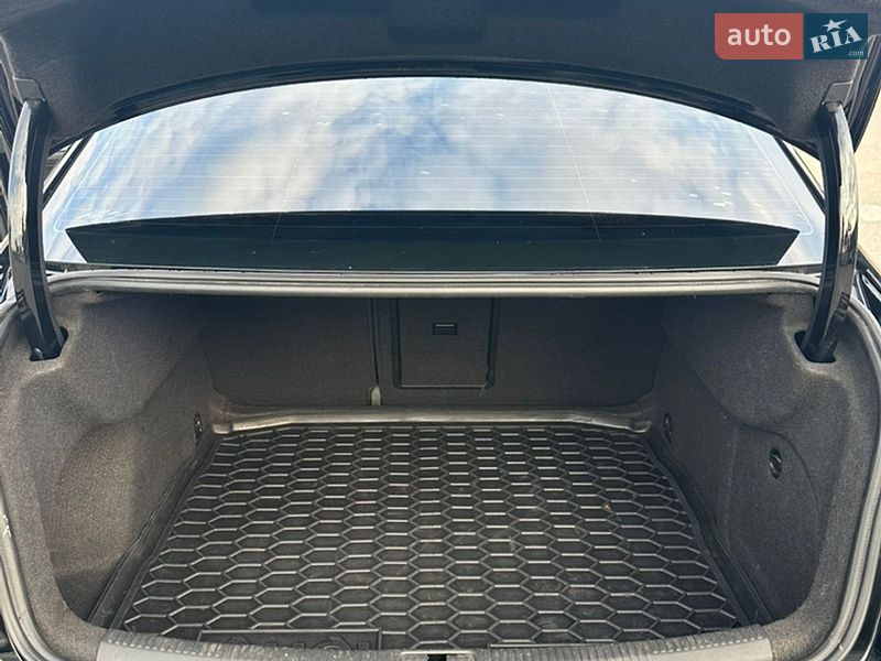 Седан Audi A3 2014 в Днепре