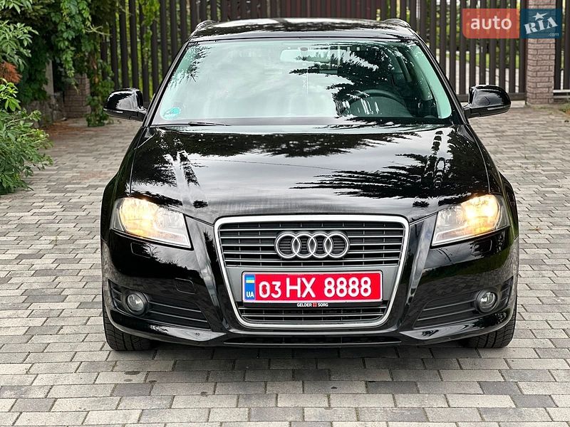 Хетчбек Audi A3 2011 в Старокостянтинові