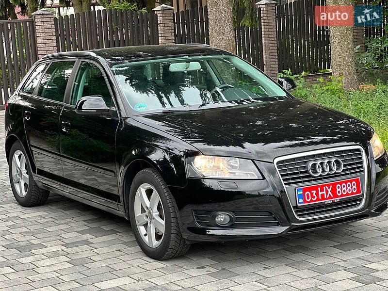 Хетчбек Audi A3 2011 в Старокостянтинові