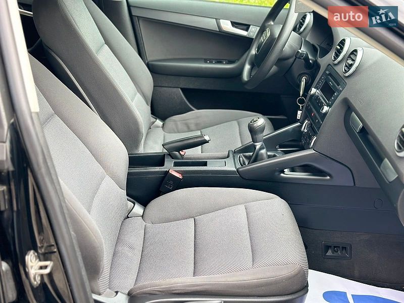 Хетчбек Audi A3 2011 в Старокостянтинові