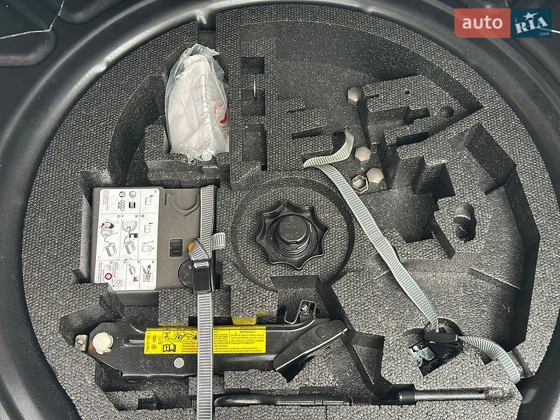 Хетчбек Audi A3 2011 в Старокостянтинові