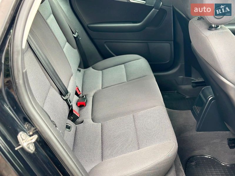 Хетчбек Audi A3 2011 в Старокостянтинові