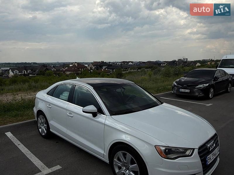Седан Audi A3 2014 в Ровно