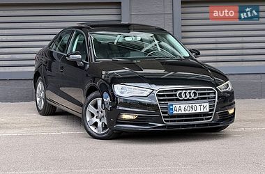 Седан Audi A3 2016 в Киеве