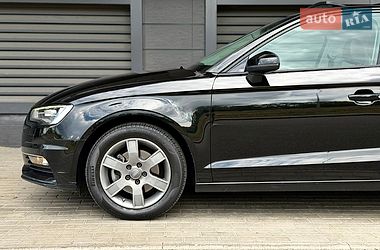 Седан Audi A3 2016 в Киеве