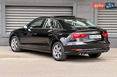 Седан Audi A3 2016 в Киеве