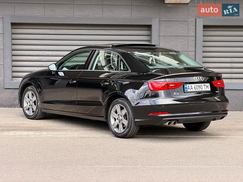 Седан Audi A3 2016 в Киеве